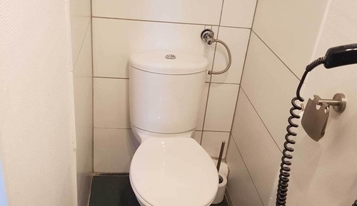Chambre Double, salle de bains attenante (Bayeux)