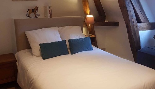 Chambre Double, salle de bains attenante (Lisieux)