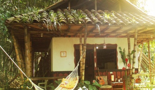 Cabane Tradition, vue piscine