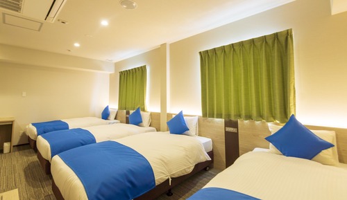 Chambre Quadruple, plusieurs lits