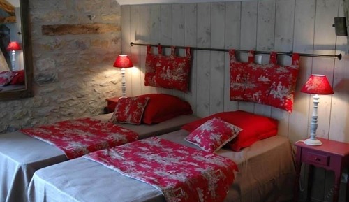 Chambre Familiale (Pivoine)