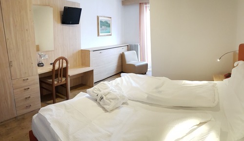 Chambre avec lits jumeaux