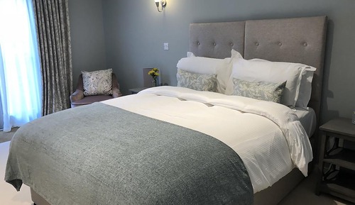 Chambre Deluxe, 1 très grand lit