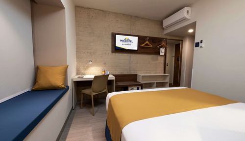 Chambre, 1 grand lit, non-fumeurs