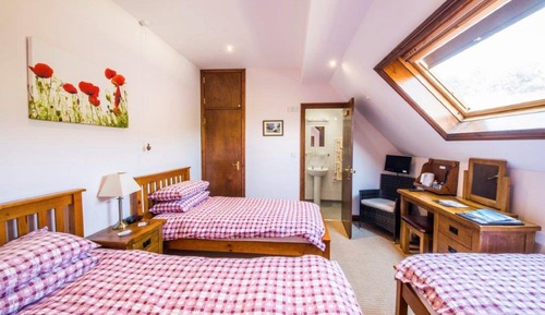 Chambre Familiale (2 Adults, 2 Children)