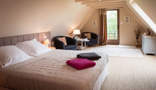 Chambre Double Confort, 1 grand lit, vue piscine