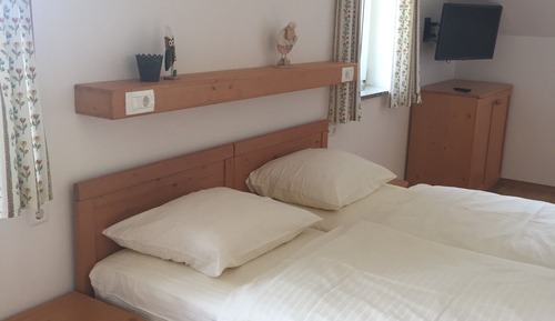 Chambre Triple, 3 lits une place