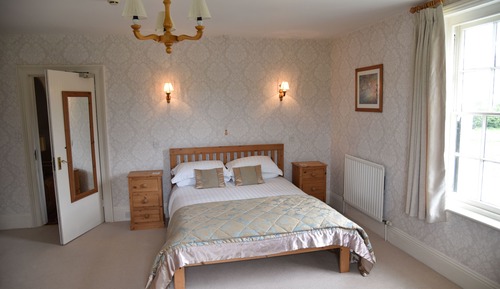 Chambre Double Supérieure, salle de bains attenante
