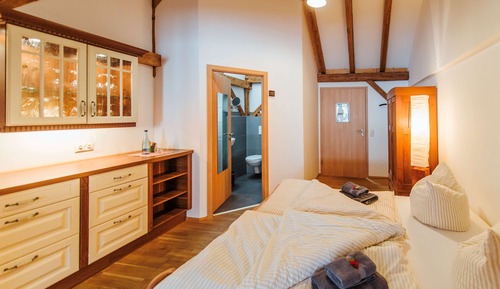 Chambre Double, 1 très grand lit, patio