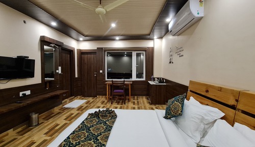 Chambre Supérieure Double ou avec lits jumeaux, 1 très grand lit, vue vallée