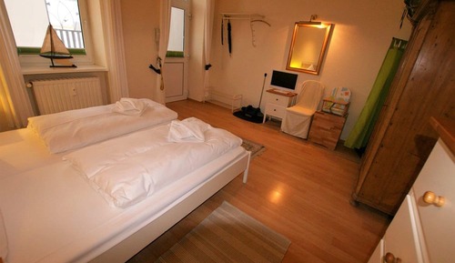 Appartement (No. 102)