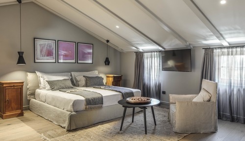 Chambre Double Supérieure, 1 très grand lit