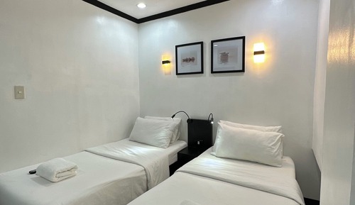 Chambre avec lits jumeaux, non-fumeurs, accès piscine