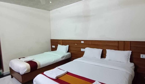 Chambre Deluxe, plusieurs lits, fumeurs, vue colline