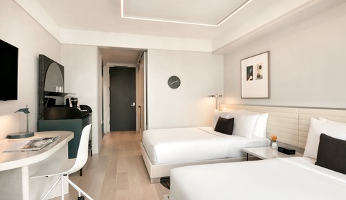 Chambre Premium, 2 lits doubles, accessible aux personnes à mobilité réduite (Communications)