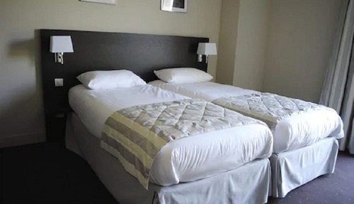 Chambre avec lits jumeaux