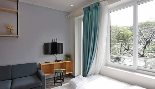 Appartement Romantique, 1 grand lit, balcon, vue lac (Floor 4)