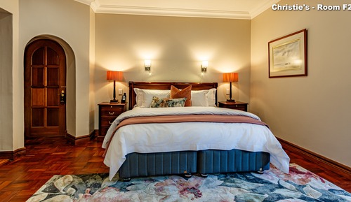 Chambre Supérieure, 1 très grand lit, vue jardin