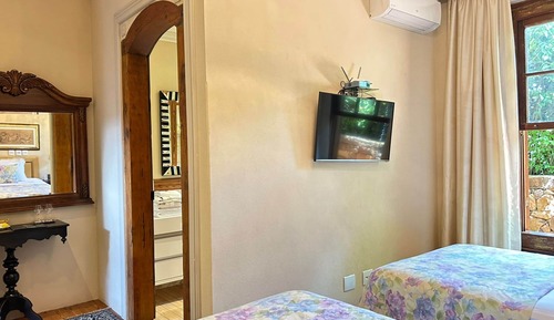 Chambre, 2 lits une place