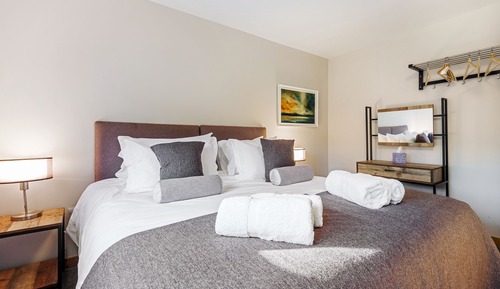 Chambre Double, vue jardin, rez-de-chaussée (East Superking)
