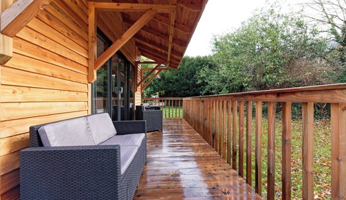 Chalet Deluxe, 1 lit double, coin cuisine, côté jardin