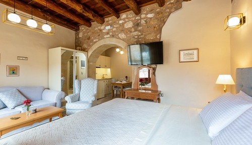 Suite, terrasse, vue piscine