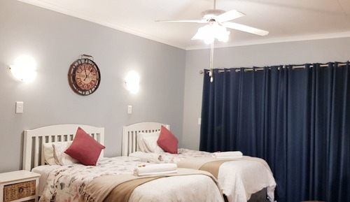Chambre avec lits jumeaux