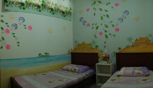Chambre Standard avec lits jumeaux, salle de bains commune