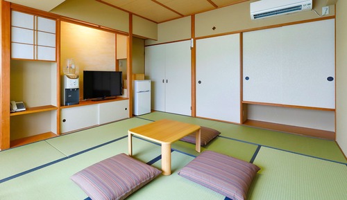Chambre Économique, non-fumeurs (Economy Japanese-Style, Indoor Bath)