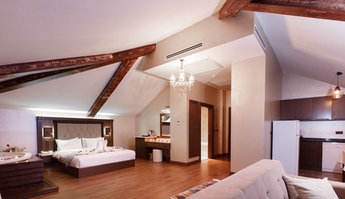 Suite Deluxe, bain à remous, vue lac