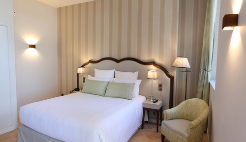 Chambre Supérieure Double ou avec lits jumeaux
