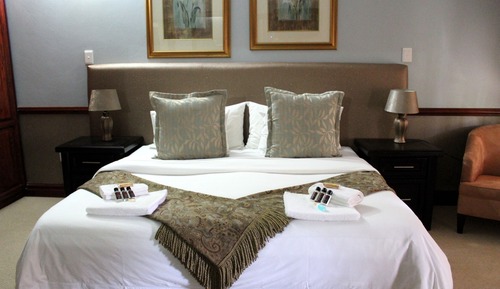 Chambre Luxe avec lits jumeaux (Rhino)