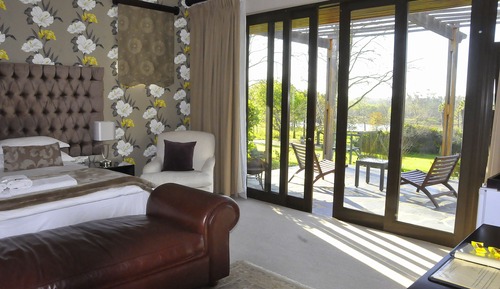 Chambre Panoramique, 1 très grand lit, vue piscine (Luxury)