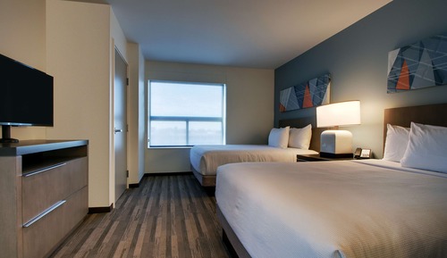 Suite, 1 chambre, accessible aux personnes à mobilité réduite, baignoire (Queen Beds)