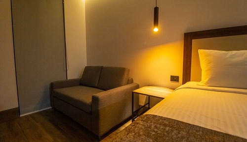 Chambre Supérieure, 1 très grand lit et 1 canapé-lit