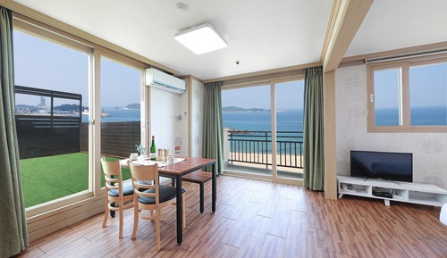 Panoramic Ocean View Suite Terrace Condo
