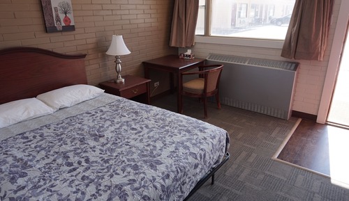 Chambre, 1 grand lit, fumeurs