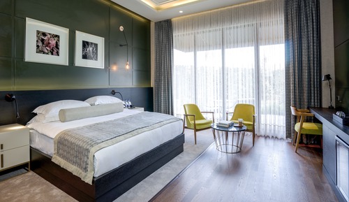 Chambre Double Confort, 1 très grand lit, terrasse