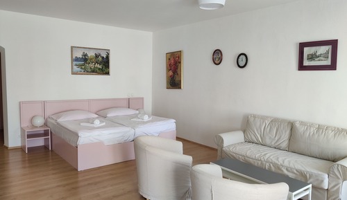 Family Room, City View