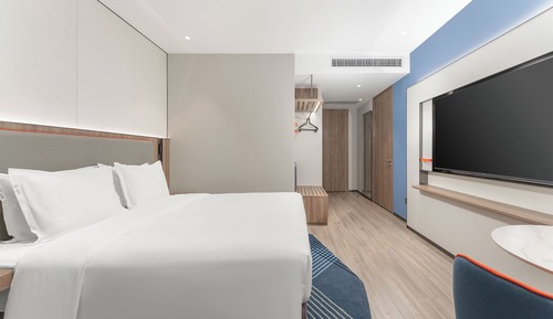 Chambre, 1 très grand lit, accessible aux personnes à mobilité réduite