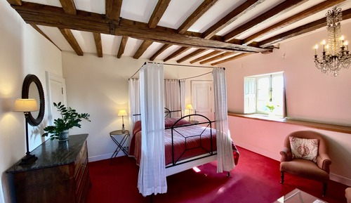 Chambre Double Supérieure, vue lac, côté jardin (Clos Bouchet et Aubuis)