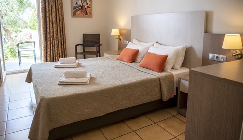 Chambre Double Confort, 1 lit double ou 2 lits jumeaux, non-fumeurs, vue montagne