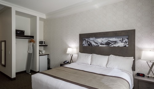 Chambre, 1 très grand lit, accessible aux personnes à mobilité réduite, non-fumeurs