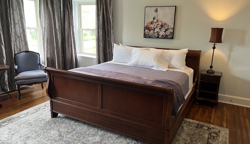 Suite Supérieure, salle de bains attenante, vue fleuve (The Bennington)