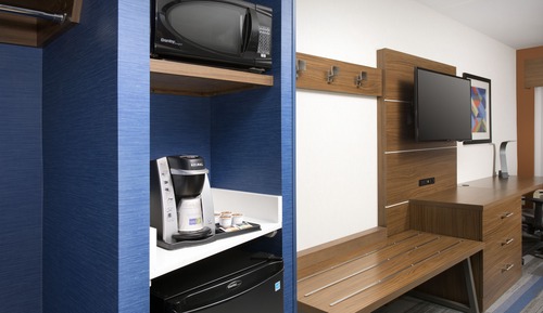Suite, 1 très grand lit, accessible aux personnes à mobilité réduite (Comm, Transfer Shower)