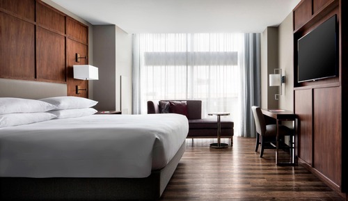 Chambre Classique, 1 très grand lit, non-fumeurs (Hearing Accessible)