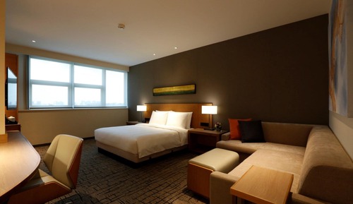 Chambre, plusieurs lits, vue lac