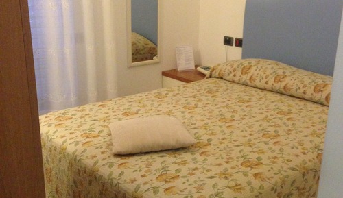 Chambre Simple Classique, salle de bains privée