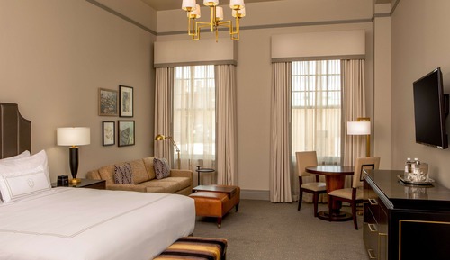 Chambre Deluxe, 1 très grand lit, accessible aux personnes à mobilité réduite (Mobility & Hearing)