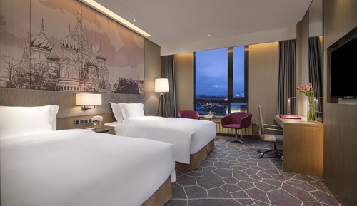 Chambre Premium, accès au salon club (Business Lounge Access)